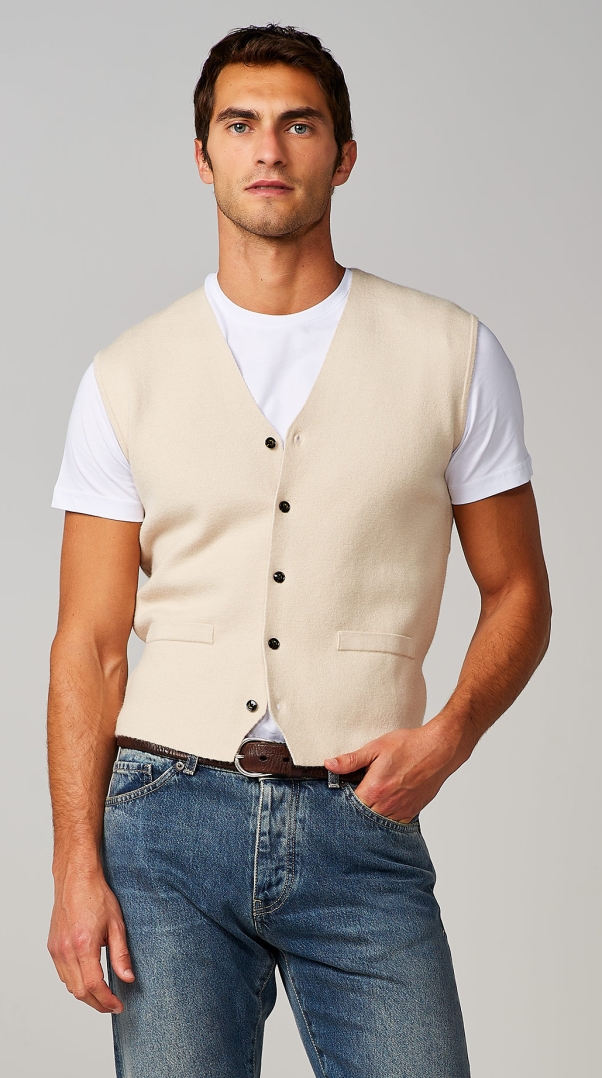 BEIGE KNITTED VEST WITH BUTTONS
