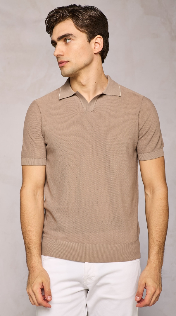 LIGHT TAUPE KNITTED PIQUET POLO