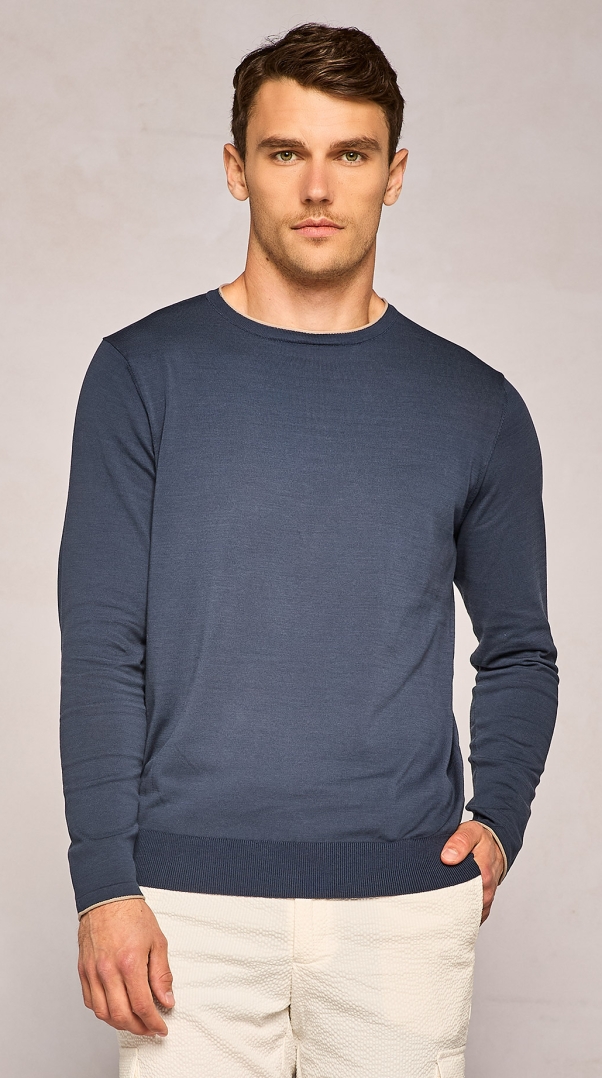 BLUE ROLL-END KNITTED ROUND NECK SWEATER